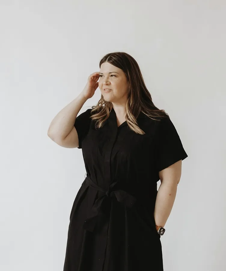 Andrea of August Moon Rise scent studio